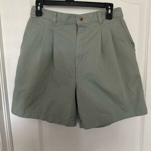 CHIC By H.I.S Womens 10 Skipper Highrise Mom Shorts Green/Gray